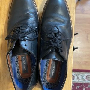 Dress shoes almost never worn. Size 10M. Vince Camuto.
